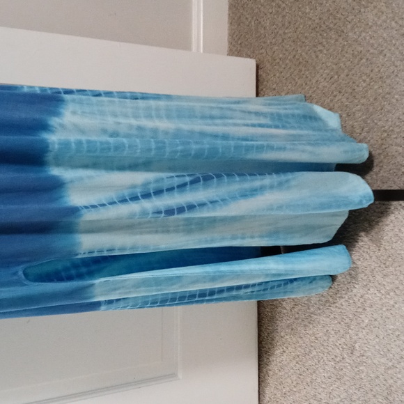 🆕️ 🌊Boston Proper🌊 - Blue Tie Dye Capri Maxi Dress - Picture 8 of 15